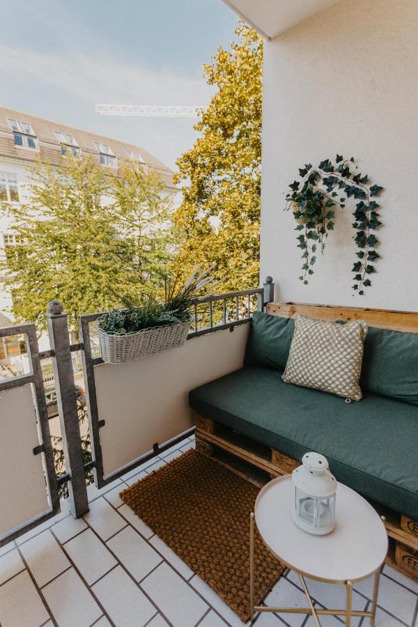 Traber Apartments Im Herzen Leipzigs Balkon Parkplatz מראה חיצוני תמונה