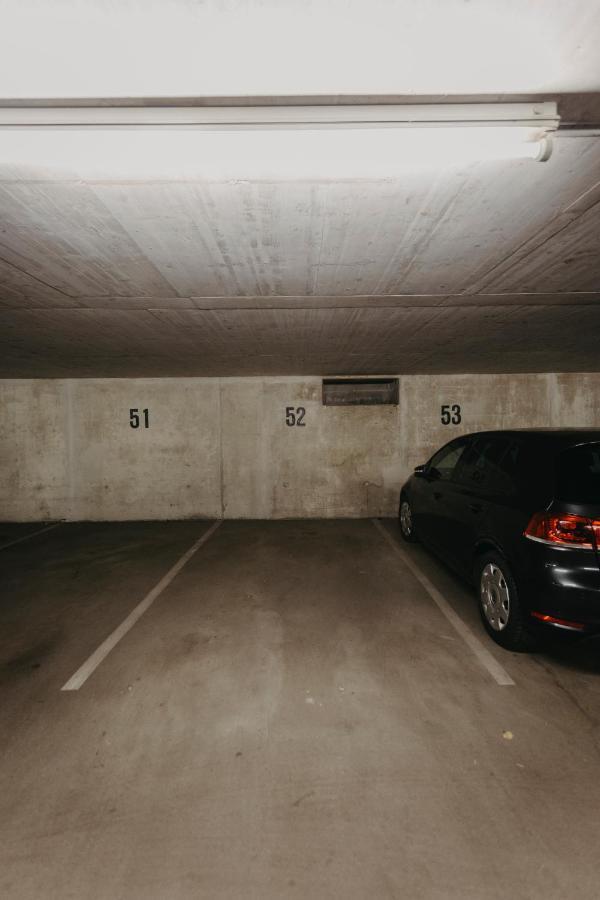Traber Apartments Im Herzen Leipzigs Balkon Parkplatz מראה חיצוני תמונה
